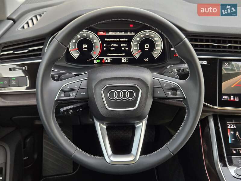 Внедорожник / Кроссовер Audi Q8 2020 в Киеве