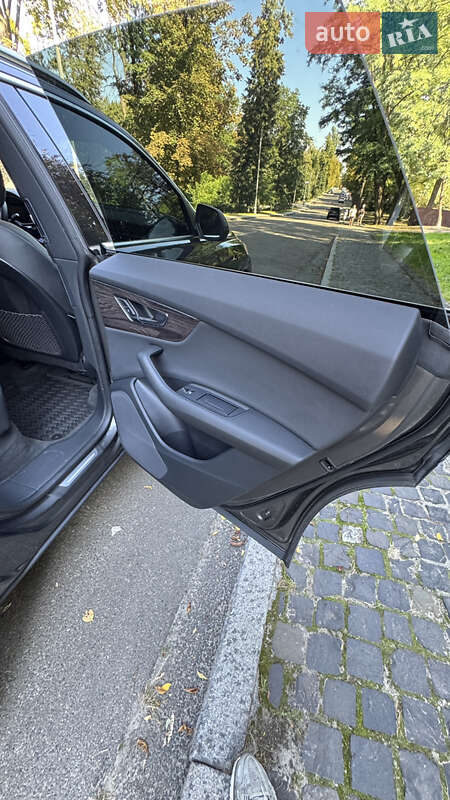 Внедорожник / Кроссовер Audi Q8 2018 в Киеве фото 28 Внедорожник / Кроссовер Audi Q8 2018 в Киеве