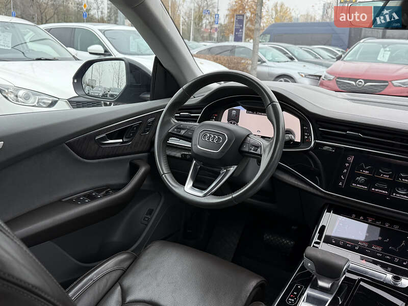 Позашляховик / Кросовер Audi Q8 2019 в Києві