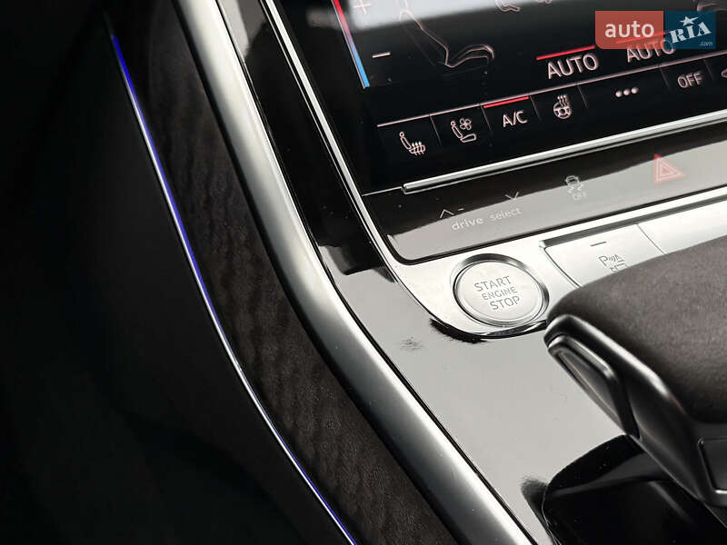 Позашляховик / Кросовер Audi Q8 2019 в Києві