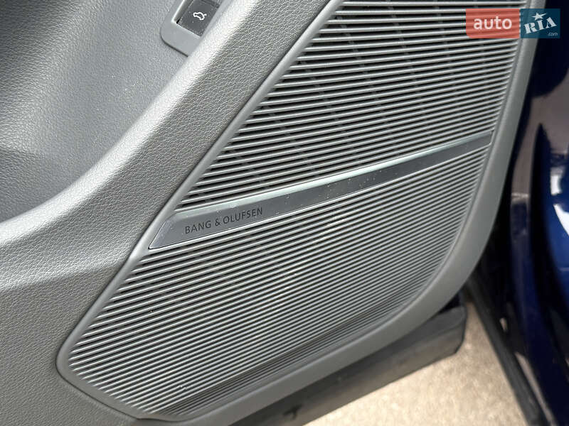 Позашляховик / Кросовер Audi Q8 2019 в Києві