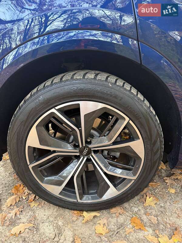 Позашляховик / Кросовер Audi Q8 2020 в Києві фото 9 Позашляховик / Кросовер Audi Q8 2020 в Києві