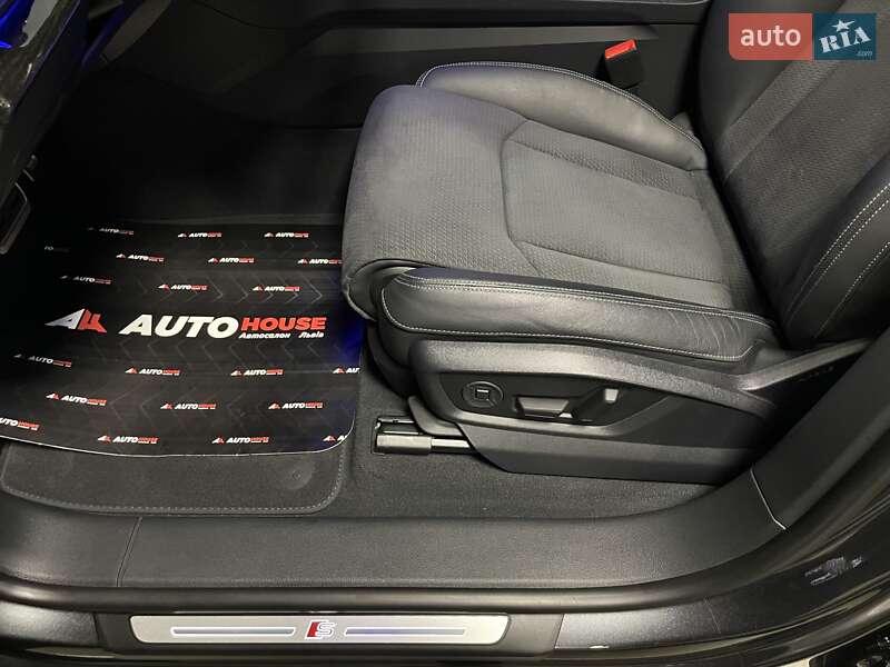 Позашляховик / Кросовер Audi Q8 2024 в Львові