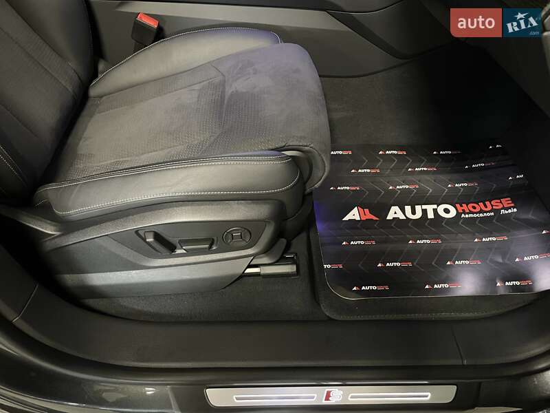 Позашляховик / Кросовер Audi Q8 2024 в Львові