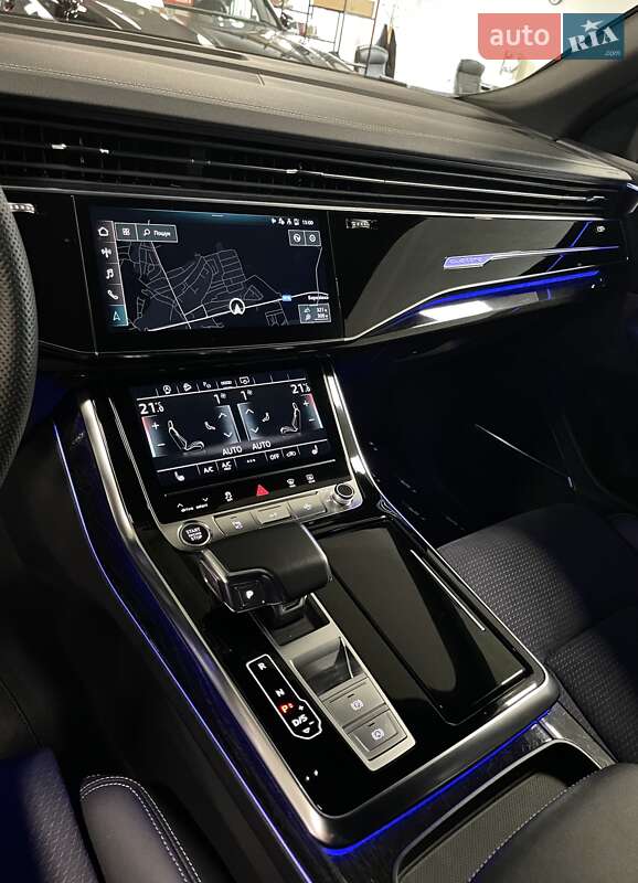 Позашляховик / Кросовер Audi Q8 2024 в Львові