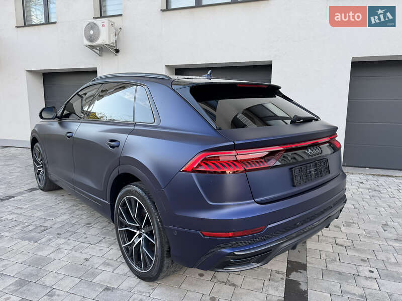 Внедорожник / Кроссовер Audi Q8 2019 в Ужгороде