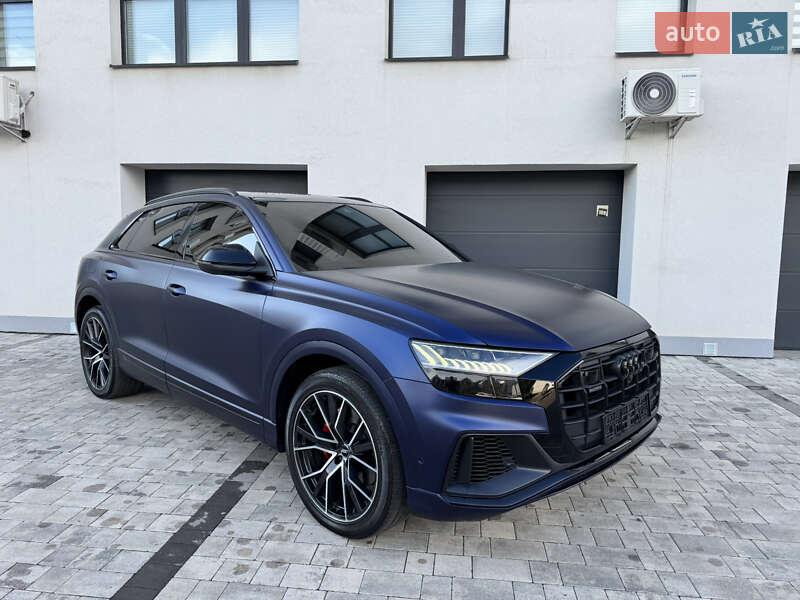 Внедорожник / Кроссовер Audi Q8 2019 в Ужгороде