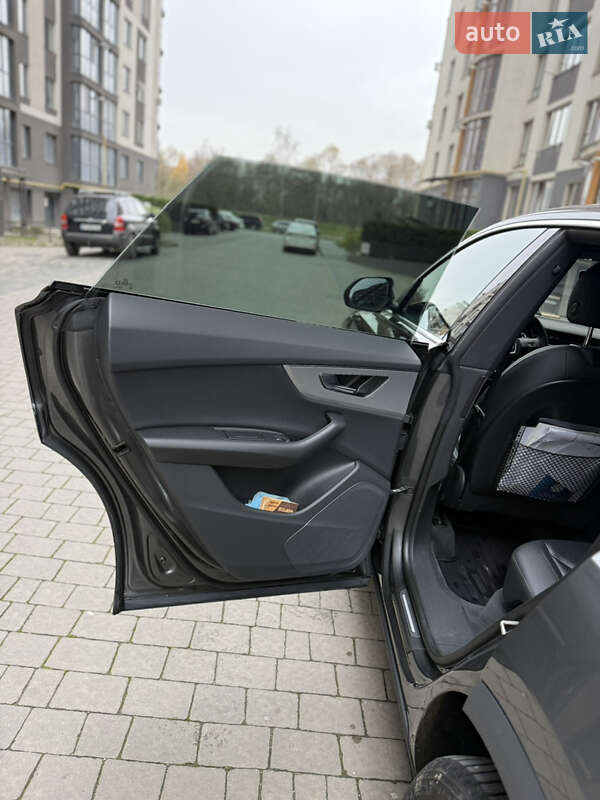 Внедорожник / Кроссовер Audi Q8 2022 в Ивано-Франковске