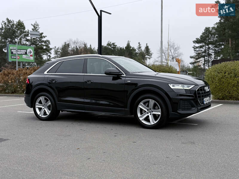 Позашляховик / Кросовер Audi Q8 2019 в Києві
