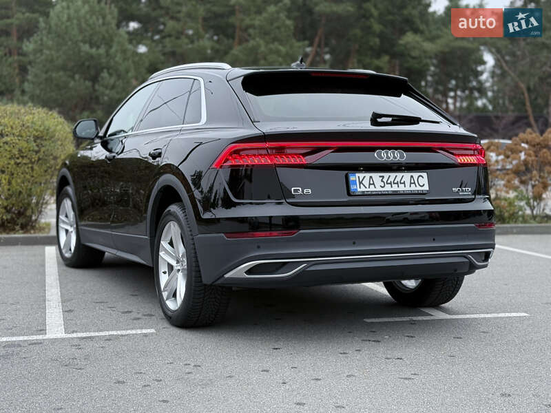 Позашляховик / Кросовер Audi Q8 2019 в Києві