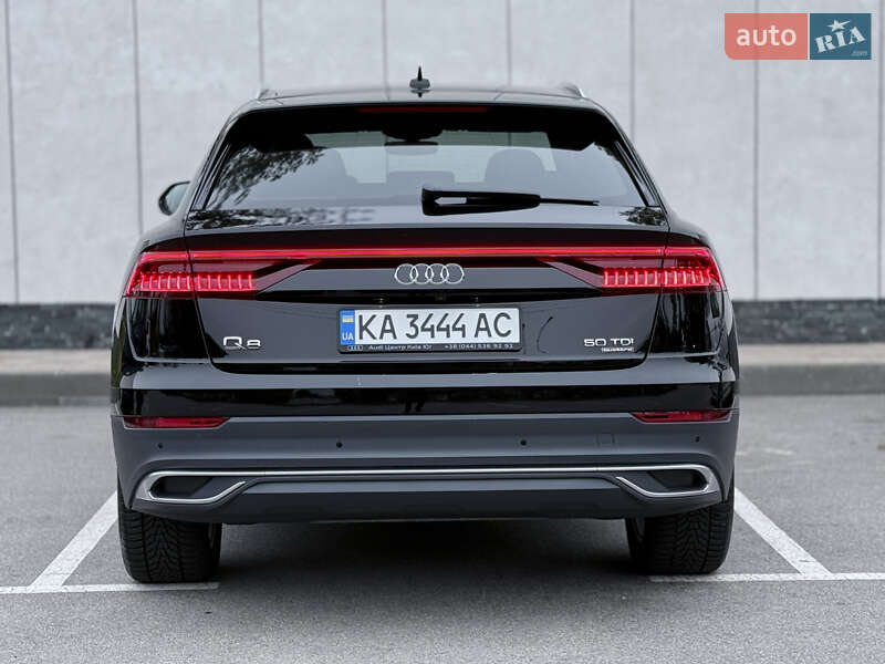 Позашляховик / Кросовер Audi Q8 2019 в Києві