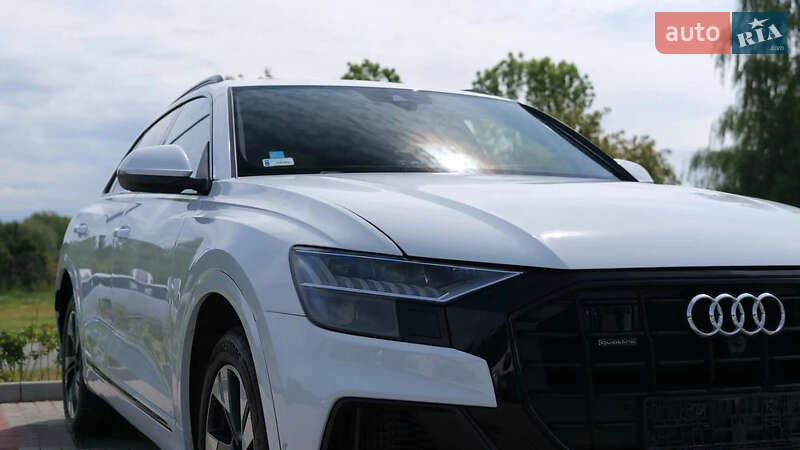 Позашляховик / Кросовер Audi Q8 2019 в Києві