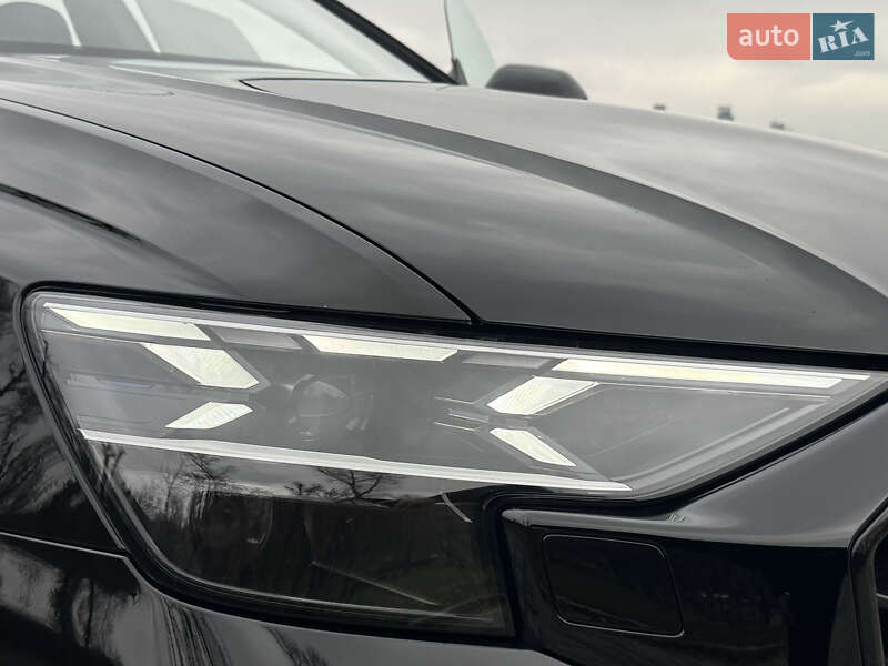Позашляховик / Кросовер Audi Q8 2025 в Києві