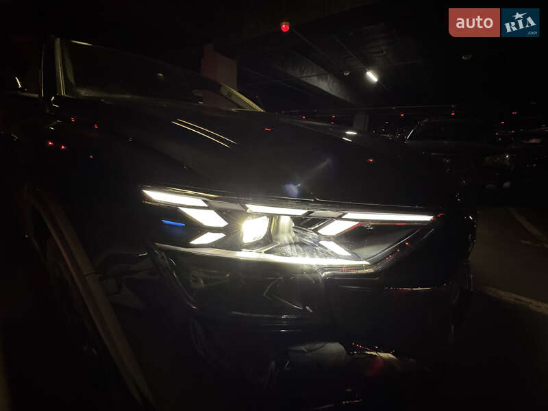 Позашляховик / Кросовер Audi Q8 2025 в Києві