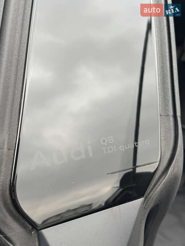 Позашляховик / Кросовер Audi Q8 2025 в Києві