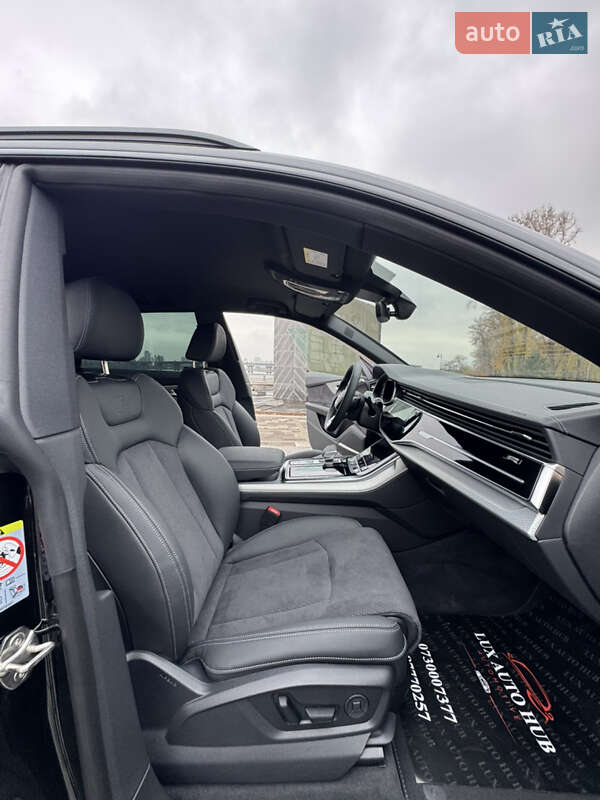 Позашляховик / Кросовер Audi Q8 2025 в Києві