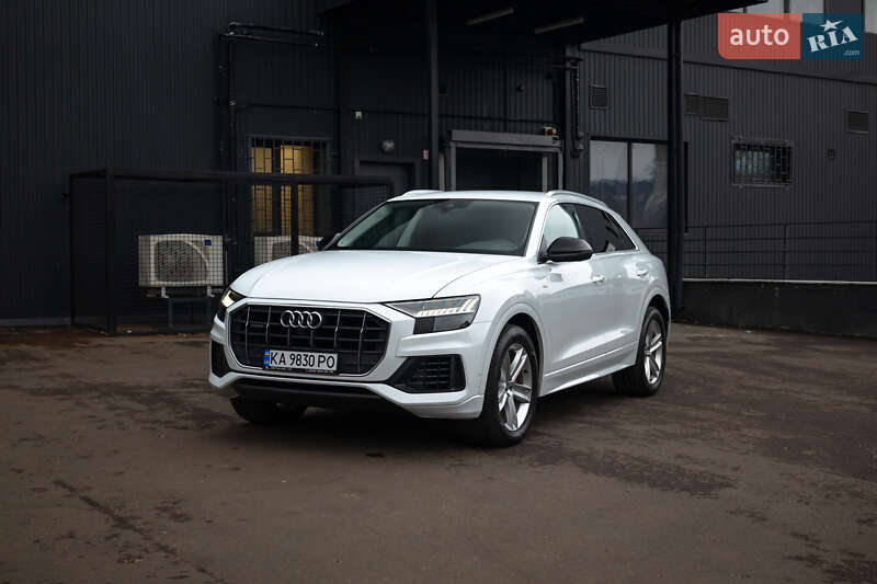 Внедорожник / Кроссовер Audi Q8 2019 в Киеве