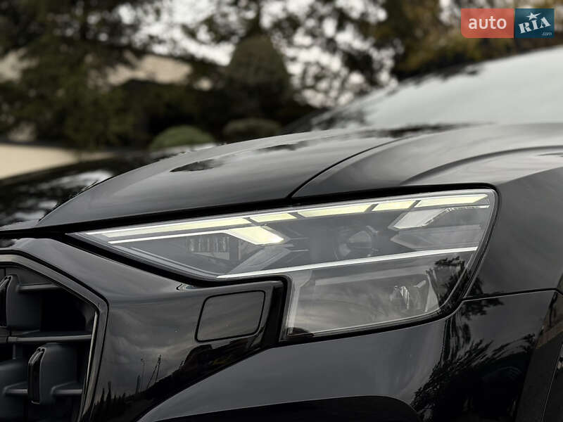 Позашляховик / Кросовер Audi Q8 2023 в Львові