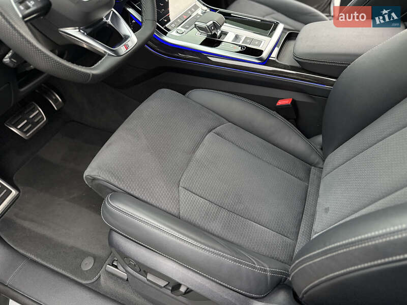 Позашляховик / Кросовер Audi Q8 2023 в Львові