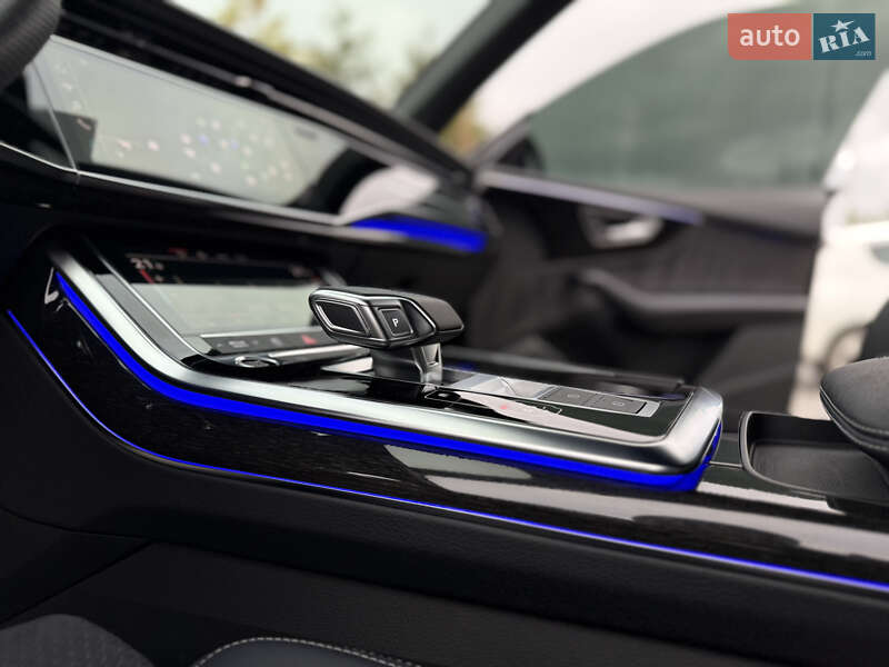 Позашляховик / Кросовер Audi Q8 2023 в Львові