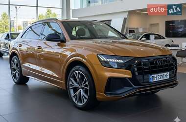 Позашляховик / Кросовер Audi Q8 2020 в Львові