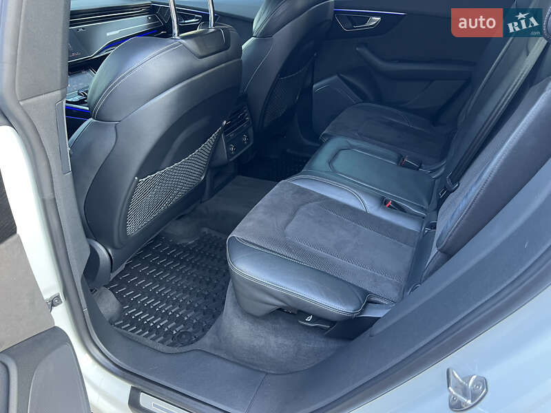 Позашляховик / Кросовер Audi Q8 2019 в Житомирі фото 18 Позашляховик / Кросовер Audi Q8 2019 в Житомирі