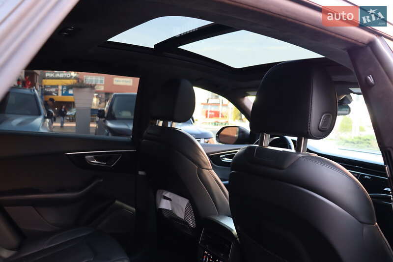 Позашляховик / Кросовер Audi Q8 2018 в Львові фото 48 Позашляховик / Кросовер Audi Q8 2018 в Львові
