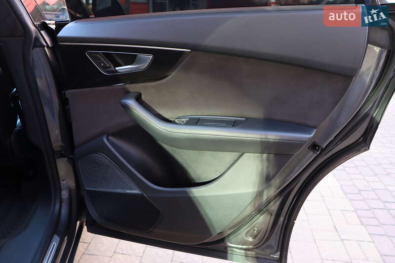 Позашляховик / Кросовер Audi Q8 2018 в Львові фото 49 Позашляховик / Кросовер Audi Q8 2018 в Львові