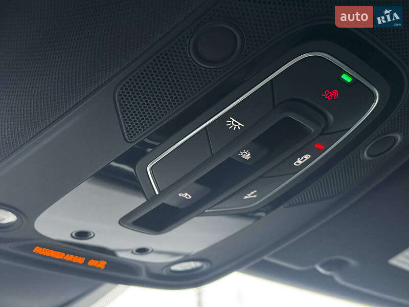 Внедорожник / Кроссовер Audi Q8 2021 в Харькове