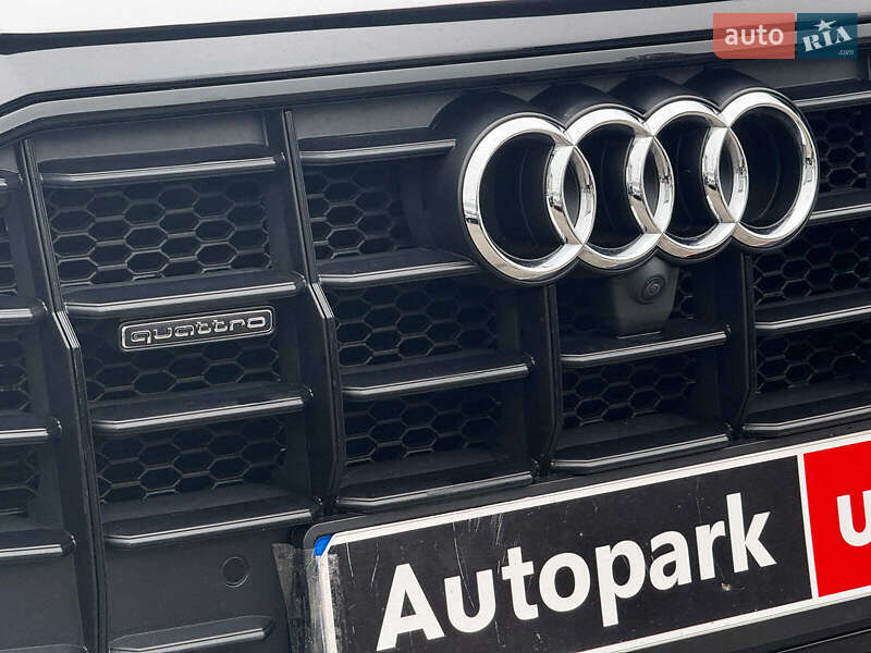 Внедорожник / Кроссовер Audi Q8 2021 в Харькове