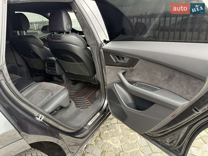 Позашляховик / Кросовер Audi Q8 2020 в Дніпрі фото 33 Позашляховик / Кросовер Audi Q8 2020 в Дніпрі