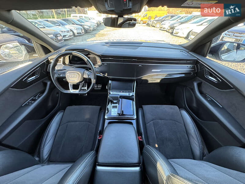 Внедорожник / Кроссовер Audi Q8 2019 в Бердичеве