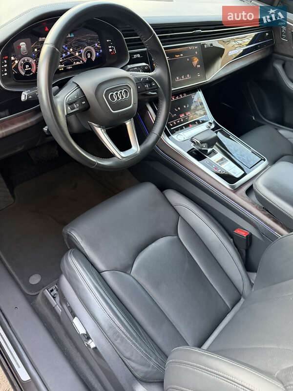 Позашляховик / Кросовер Audi Q8 2018 в Києві