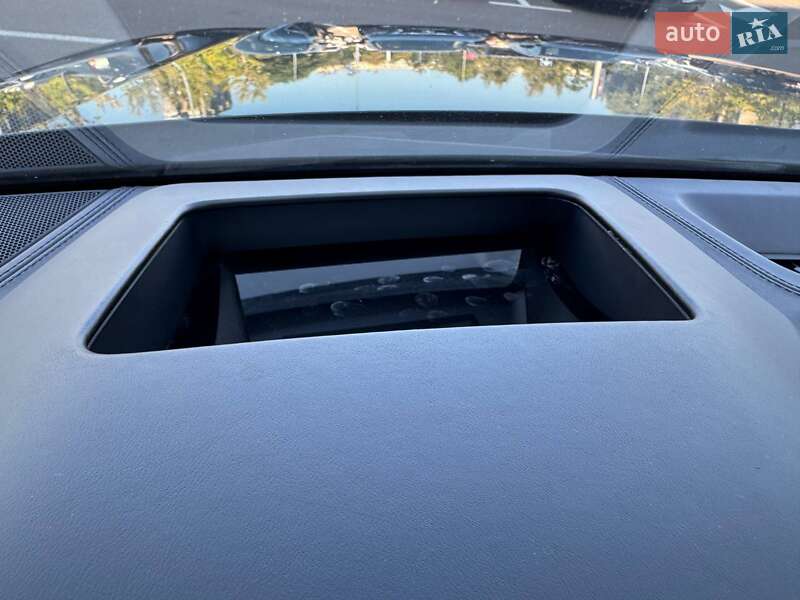 Внедорожник / Кроссовер Audi Q8 2018 в Киеве