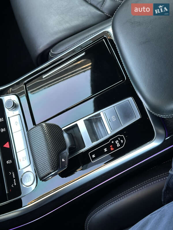 Позашляховик / Кросовер Audi Q8 2018 в Львові фото 47 Позашляховик / Кросовер Audi Q8 2018 в Львові