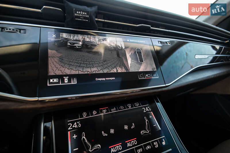 Позашляховик / Кросовер Audi Q8 2018 в Львові