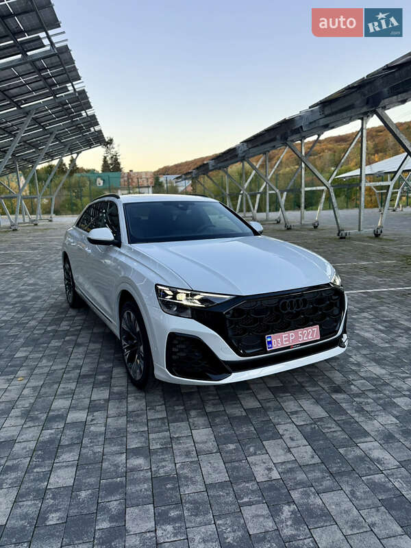 Позашляховик / Кросовер Audi Q8 2024 в Львові