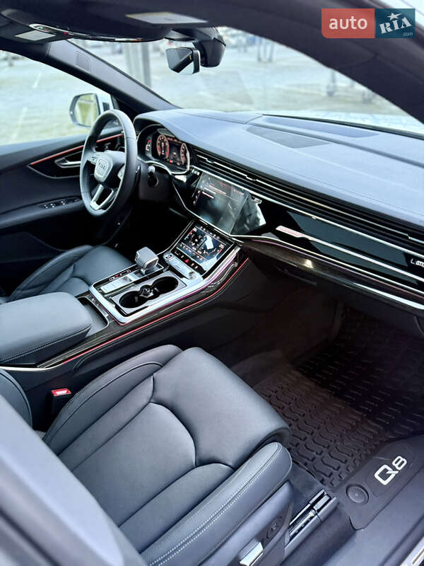 Позашляховик / Кросовер Audi Q8 2024 в Львові
