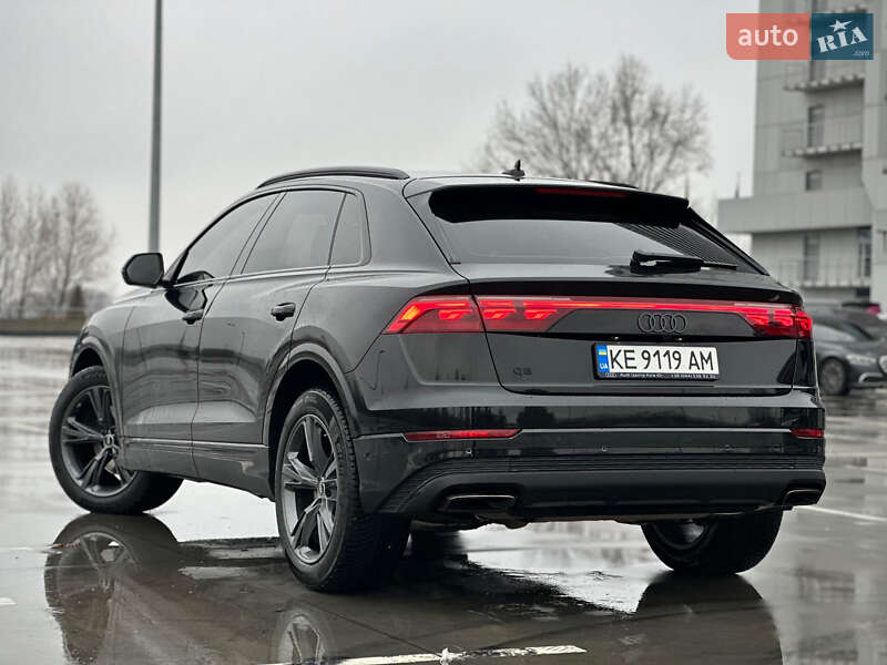Внедорожник / Кроссовер Audi Q8 2024 в Киеве