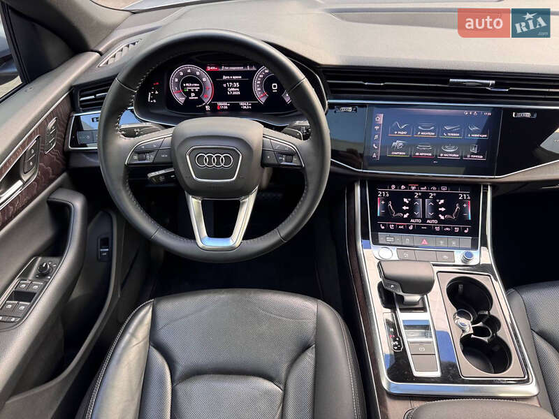 Внедорожник / Кроссовер Audi Q8 2019 в Киеве