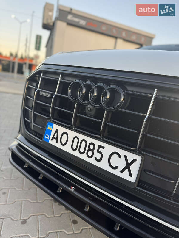 Позашляховик / Кросовер Audi Q8 2019 в Мукачевому фото 3 Позашляховик / Кросовер Audi Q8 2019 в Мукачевому