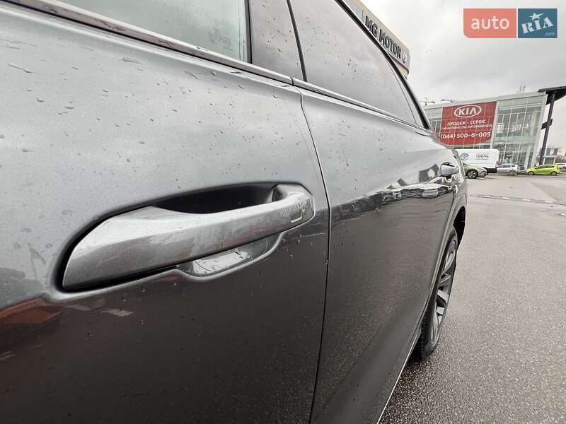 Внедорожник / Кроссовер Audi Q8 2019 в Киеве