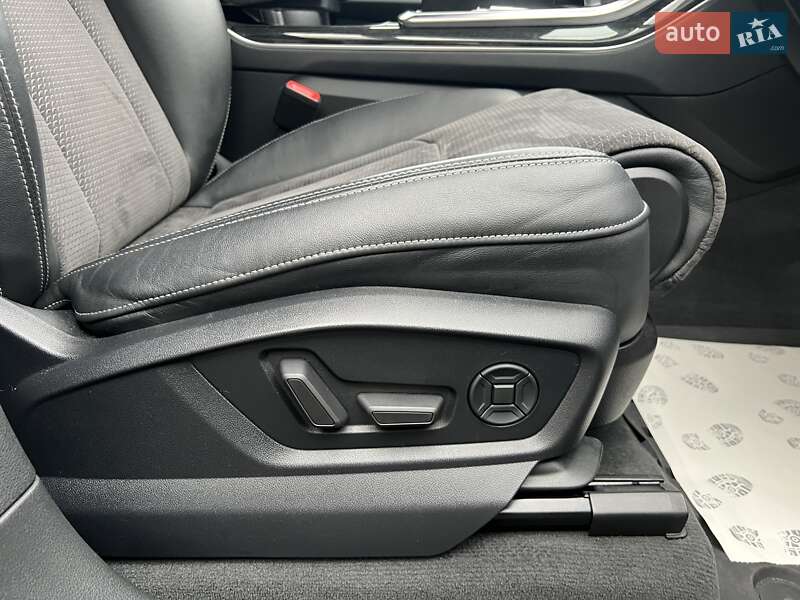 Внедорожник / Кроссовер Audi Q8 2019 в Киеве