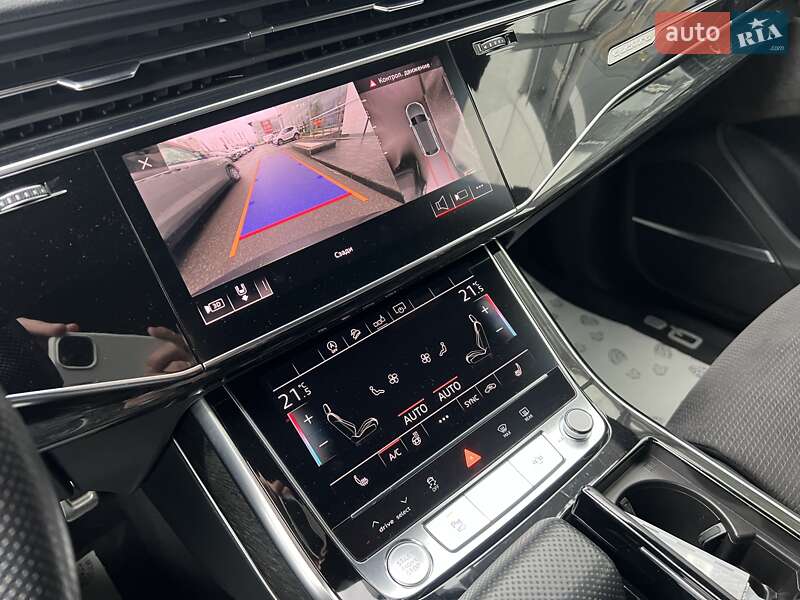 Внедорожник / Кроссовер Audi Q8 2019 в Киеве