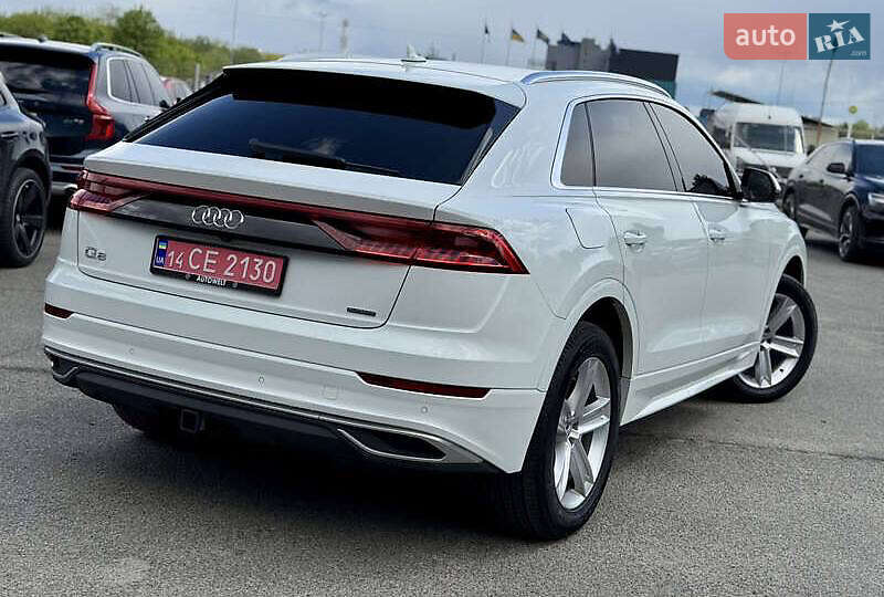 Внедорожник / Кроссовер Audi Q8 2018 в Авангарде