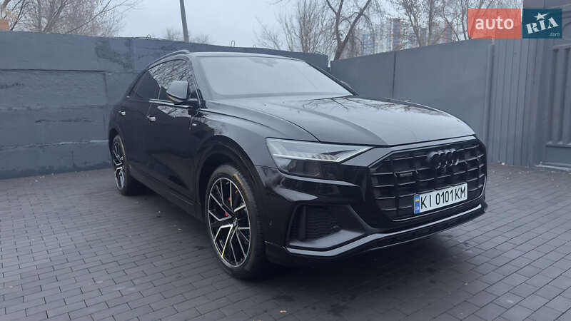 Внедорожник / Кроссовер Audi Q8 2018 в Киеве