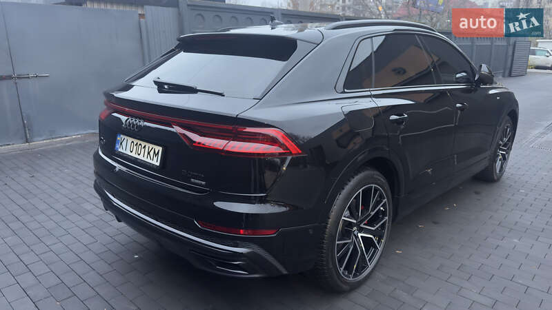Внедорожник / Кроссовер Audi Q8 2018 в Киеве