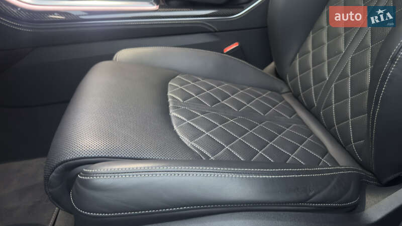 Внедорожник / Кроссовер Audi Q8 2018 в Киеве