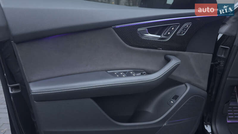 Внедорожник / Кроссовер Audi Q8 2018 в Киеве