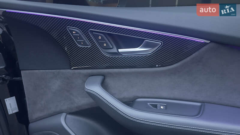 Внедорожник / Кроссовер Audi Q8 2018 в Киеве